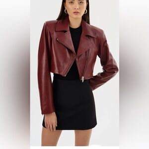 LaMarque Daylin cropped 100% leather motorcycle jacket size large EUC